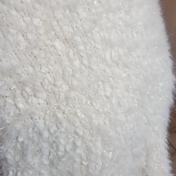 Super Soft and Sparkly Joie Crop Sweater - Size XL - Picture 7 of 9